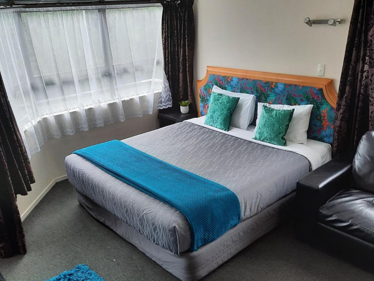 Pembrooke Motor Lodge Whangarei Eksteriør billede